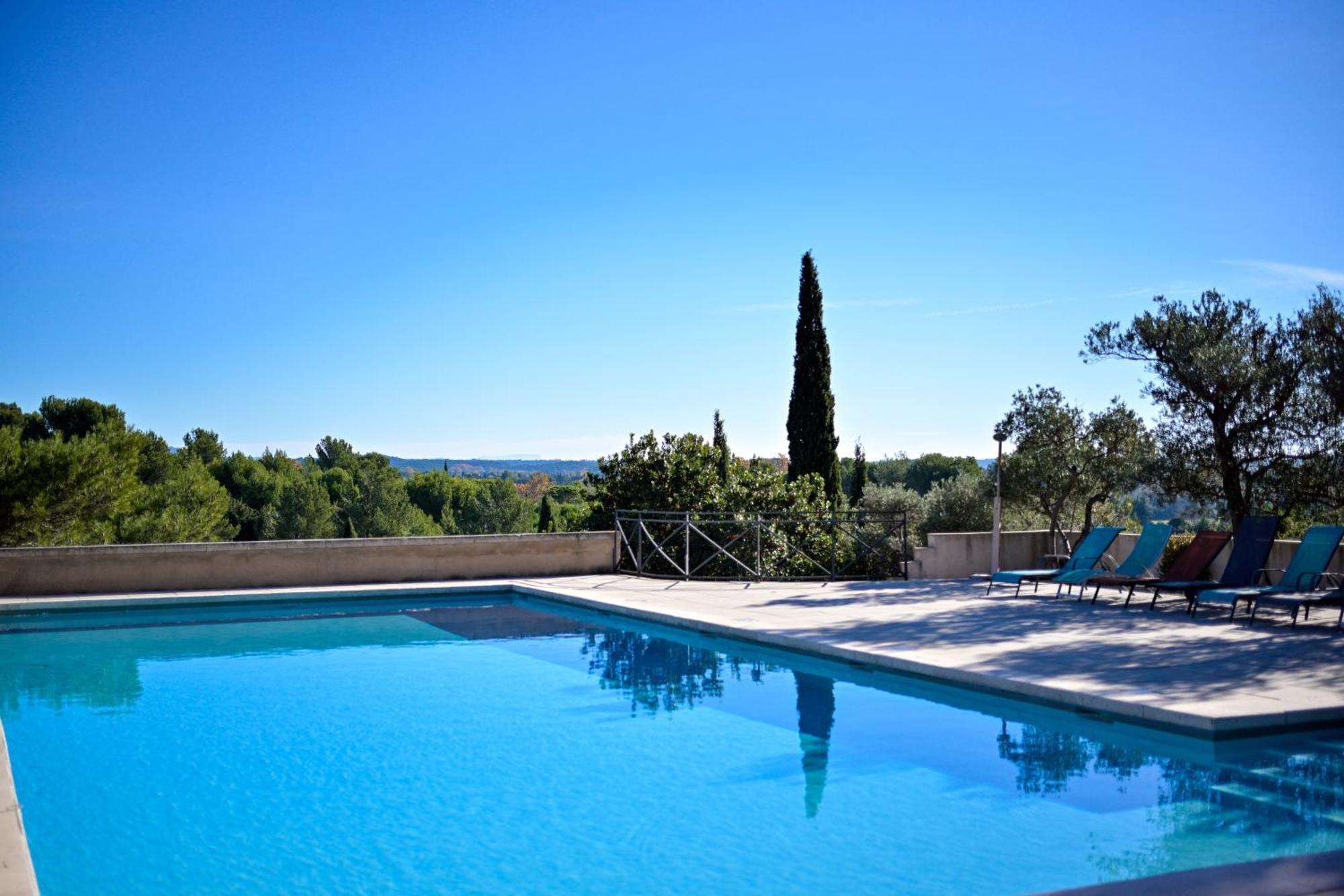 Les Garrigues De La Vallee Des Baux Hotel Paradou Exterior photo