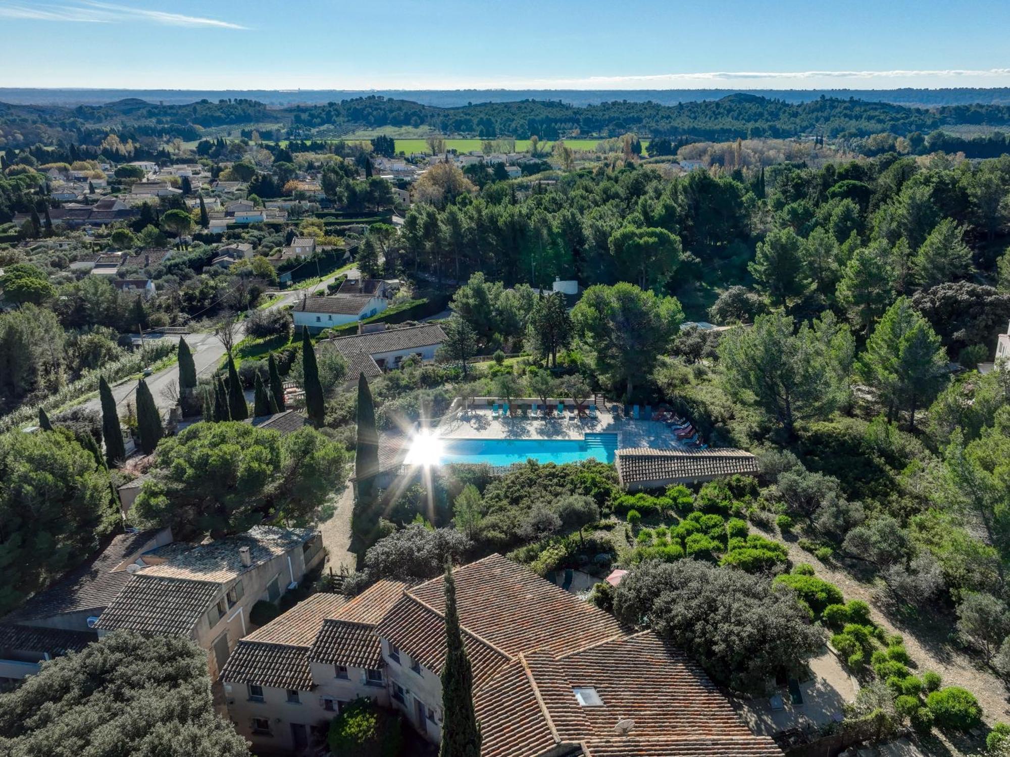 Les Garrigues De La Vallee Des Baux Hotel Paradou Exterior photo