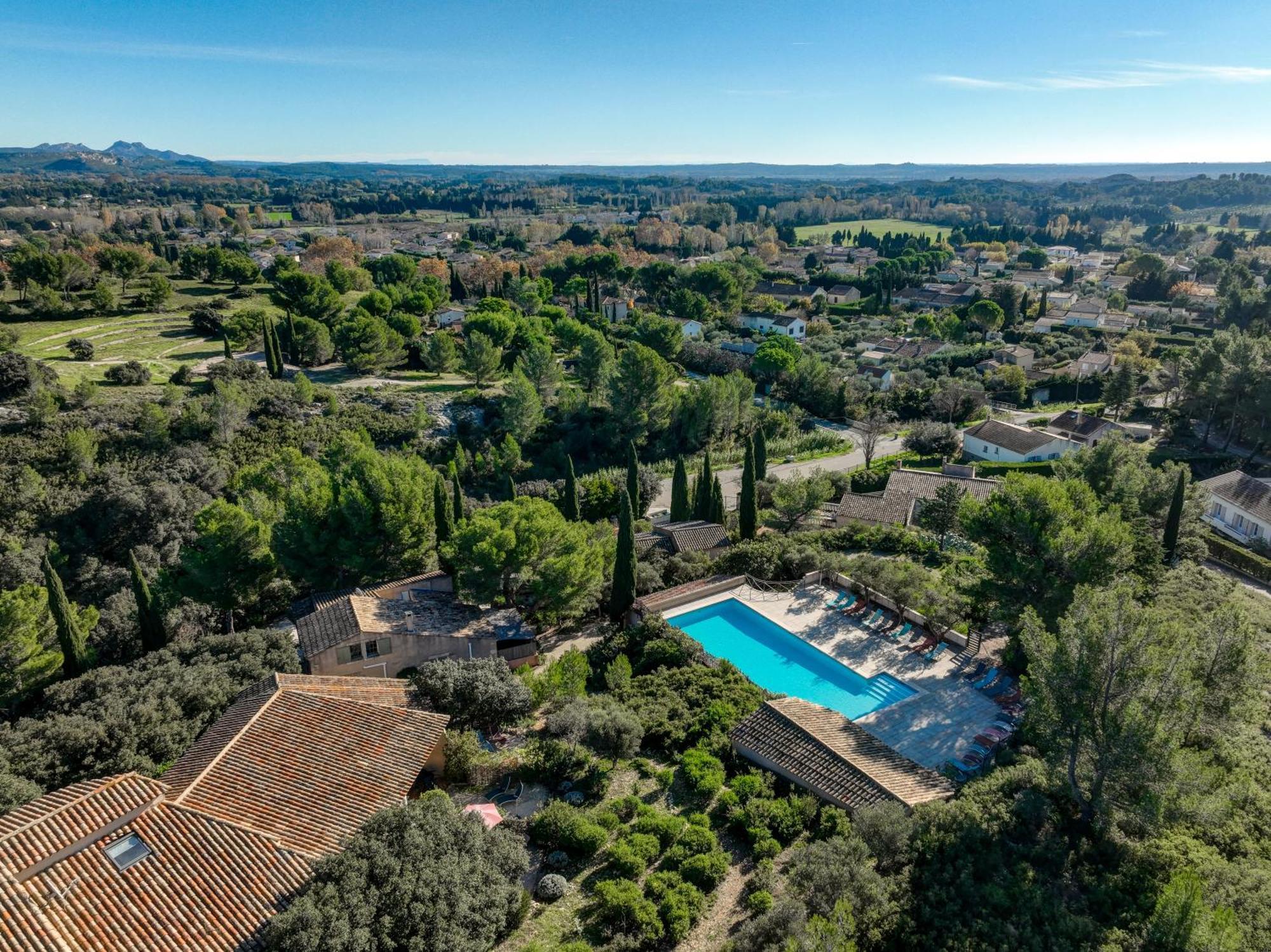 Les Garrigues De La Vallee Des Baux Hotel Paradou Exterior photo