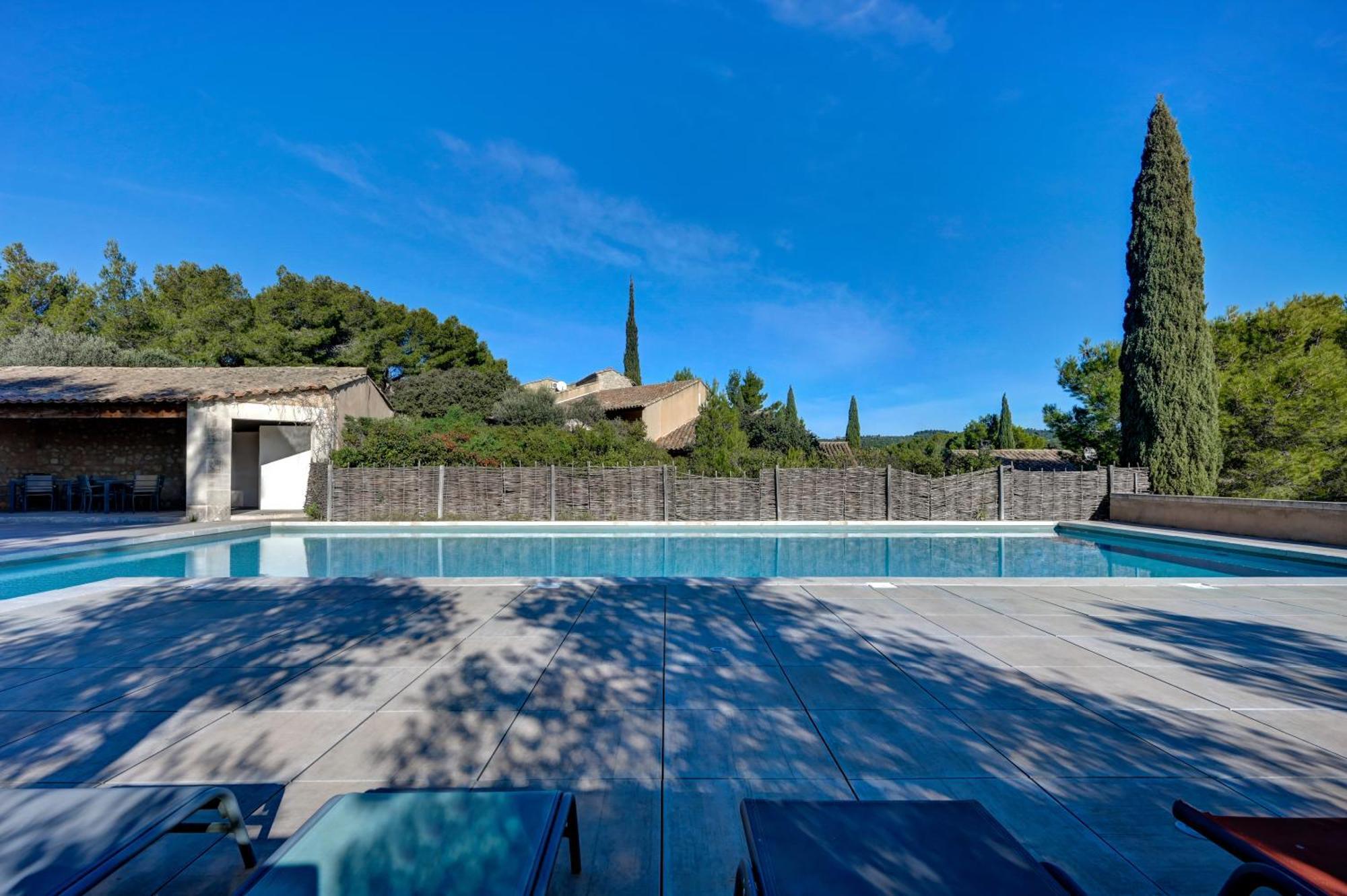 Les Garrigues De La Vallee Des Baux Hotel Paradou Exterior photo