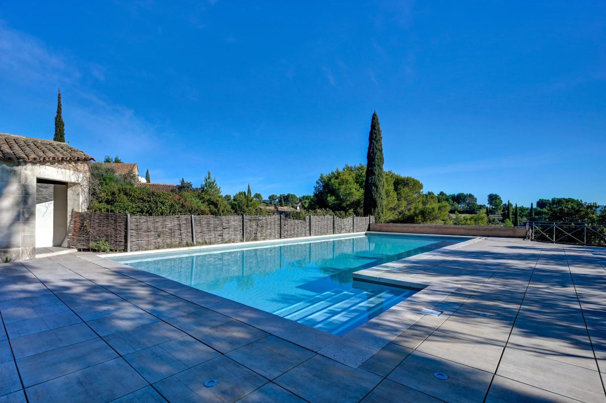 Les Garrigues De La Vallee Des Baux Hotel Paradou Exterior photo